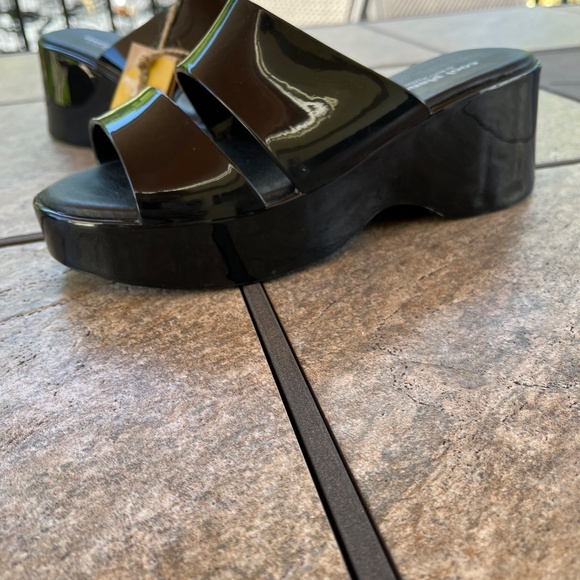 Cool Planet by Steve Madden black sandals-NWT - Picture 2 of 10